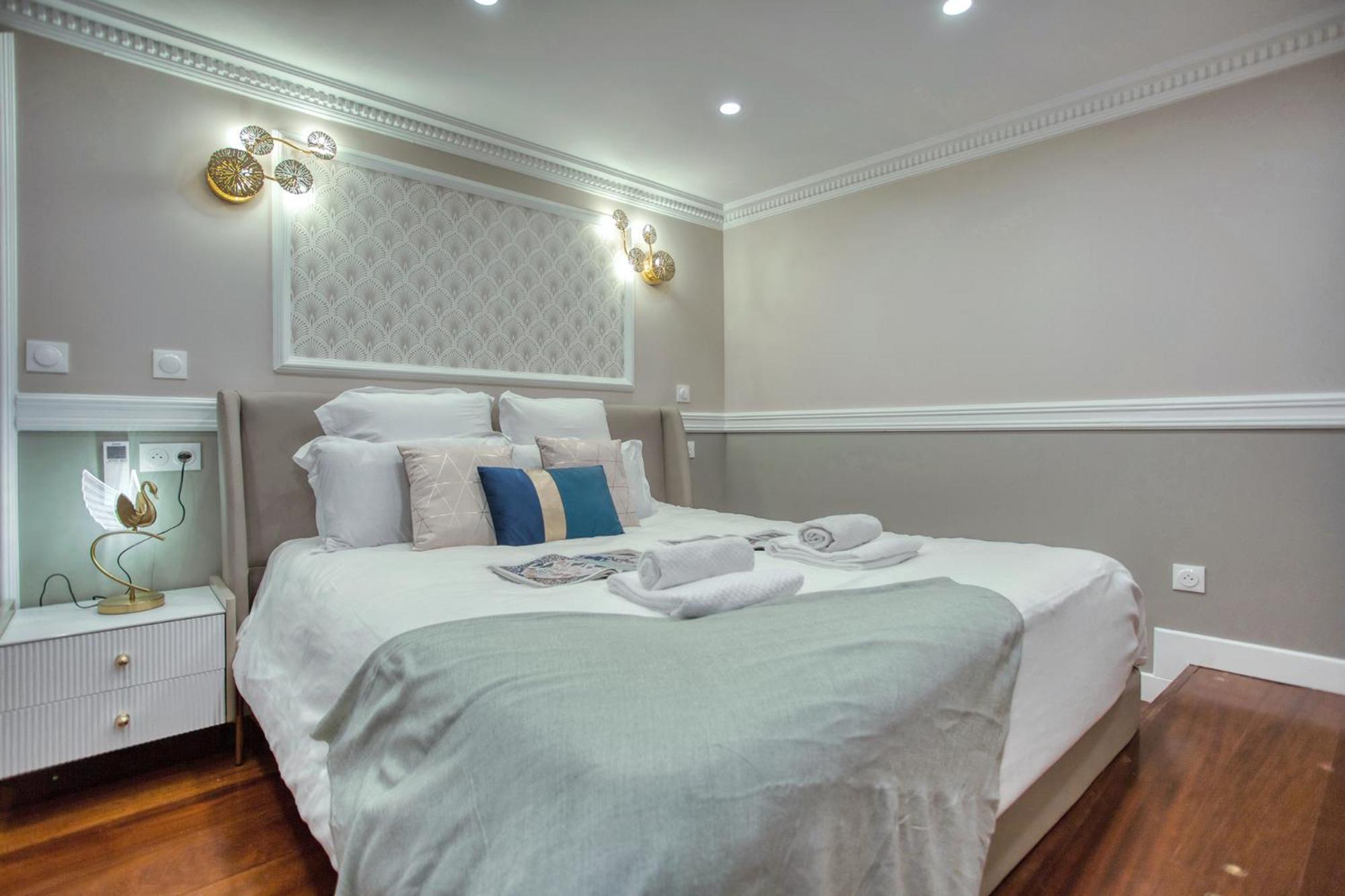 Appartement Elegant Triplex In - Ideal For 10 - Aircon *