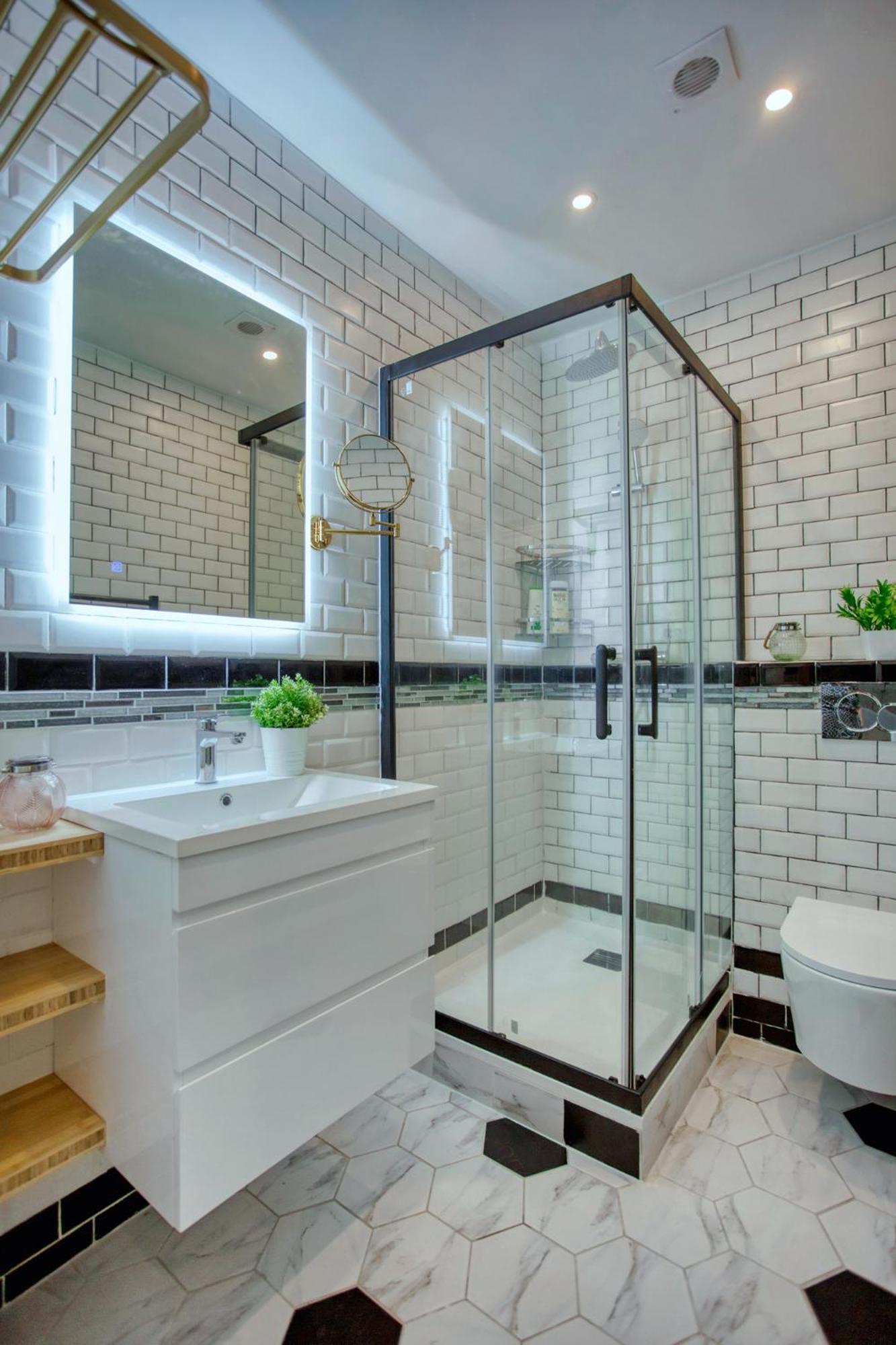 Elegant Triplex In - Ideal For 10 - Aircon Appartement Parijs