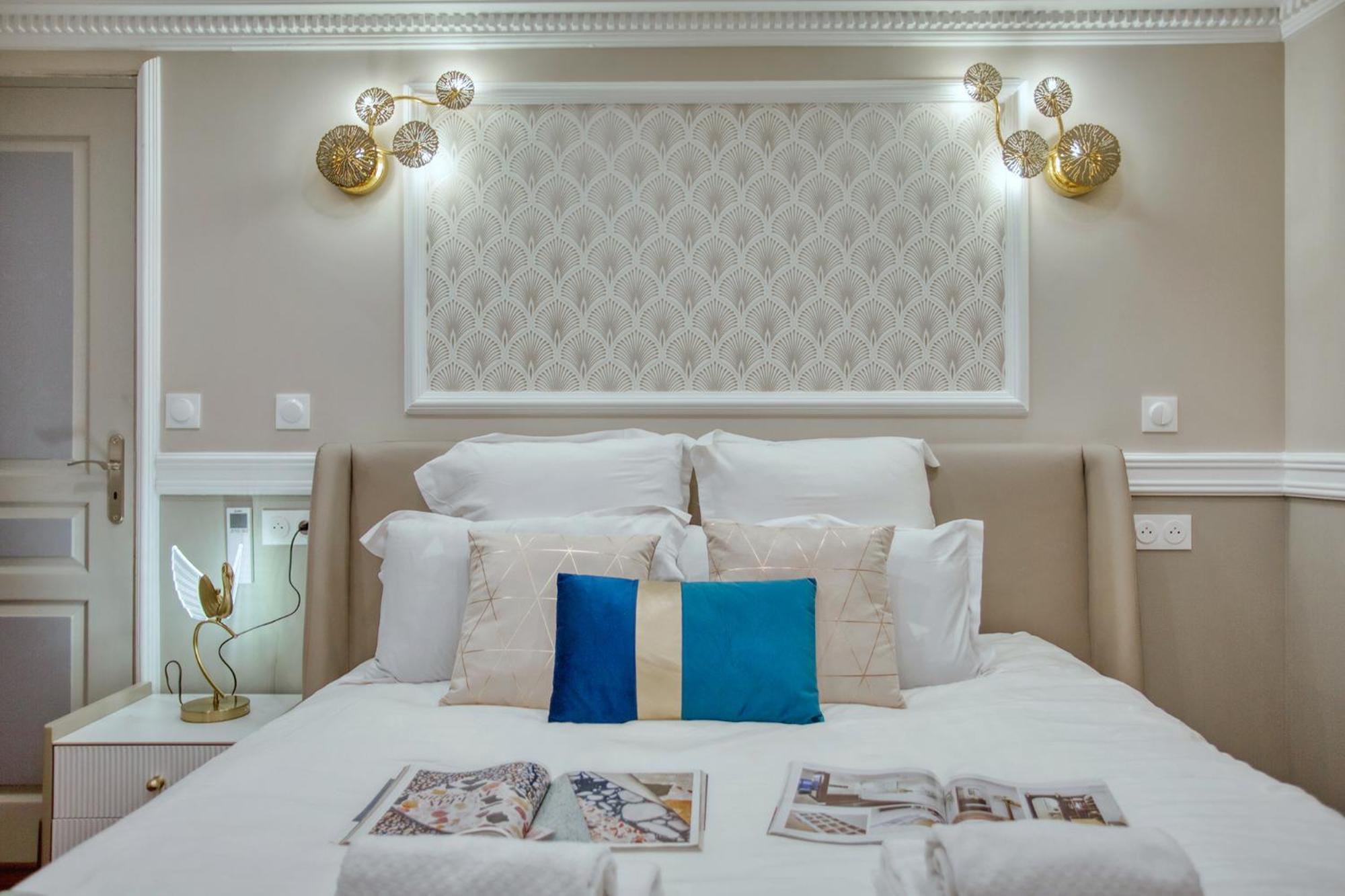 Elegant Triplex In - Ideal For 10 - Aircon Parijs