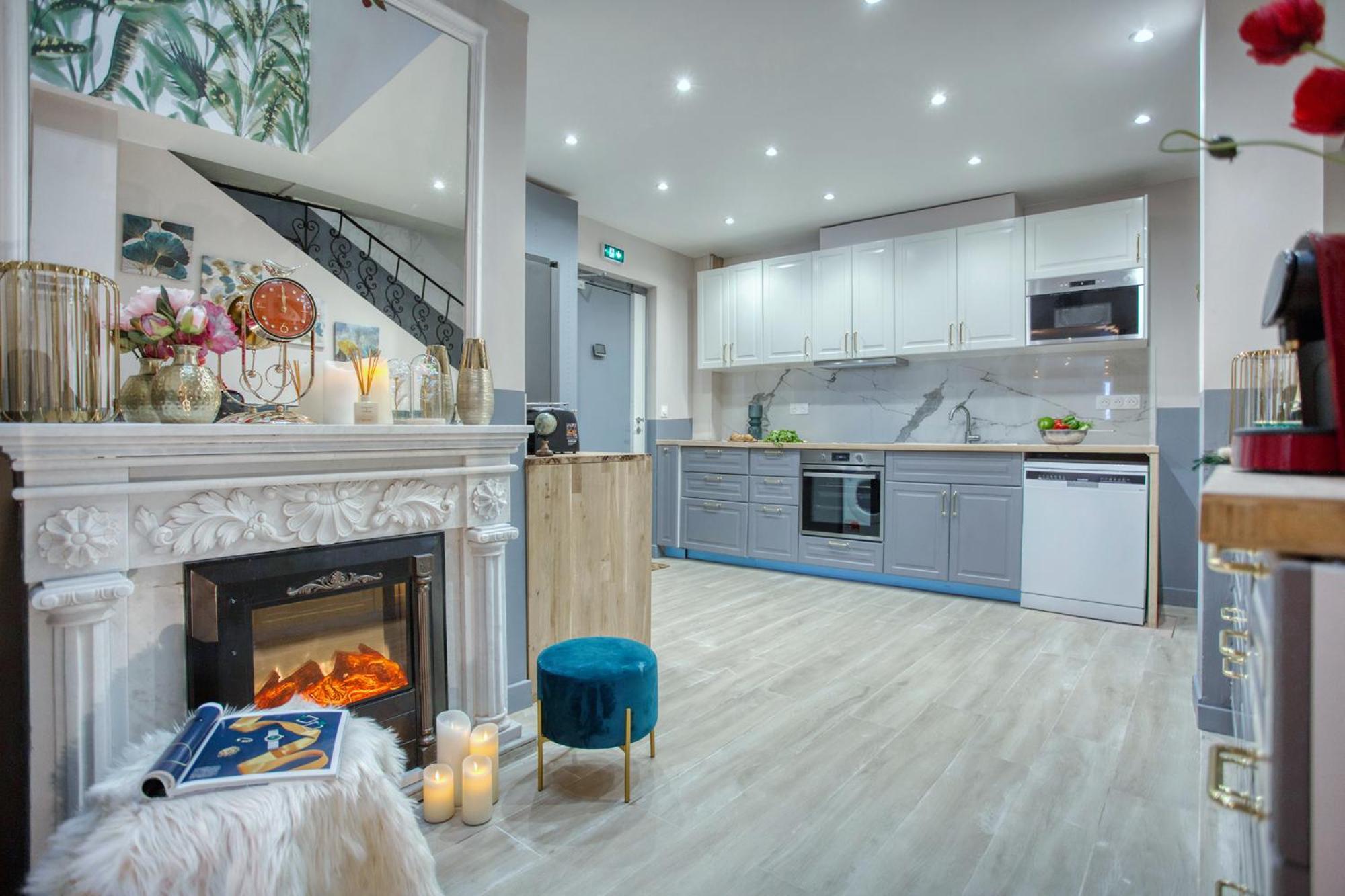 Appartement Elegant Triplex In - Ideal For 10 - Aircon